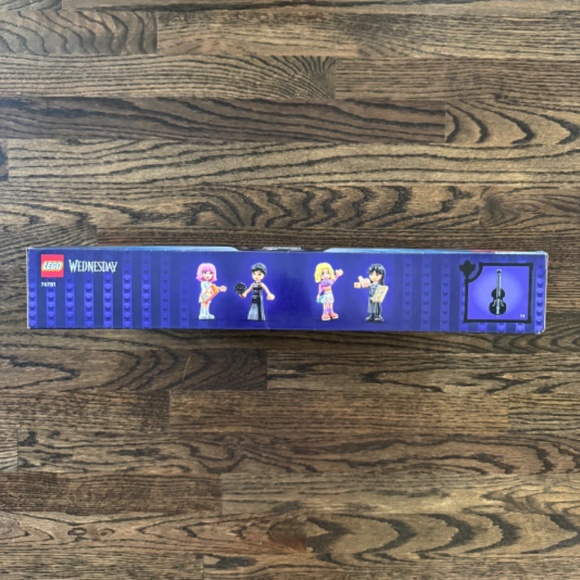 LEGO Wednesday and Enid's Dorm Room 76781 | NIB - Picture 3 of 3